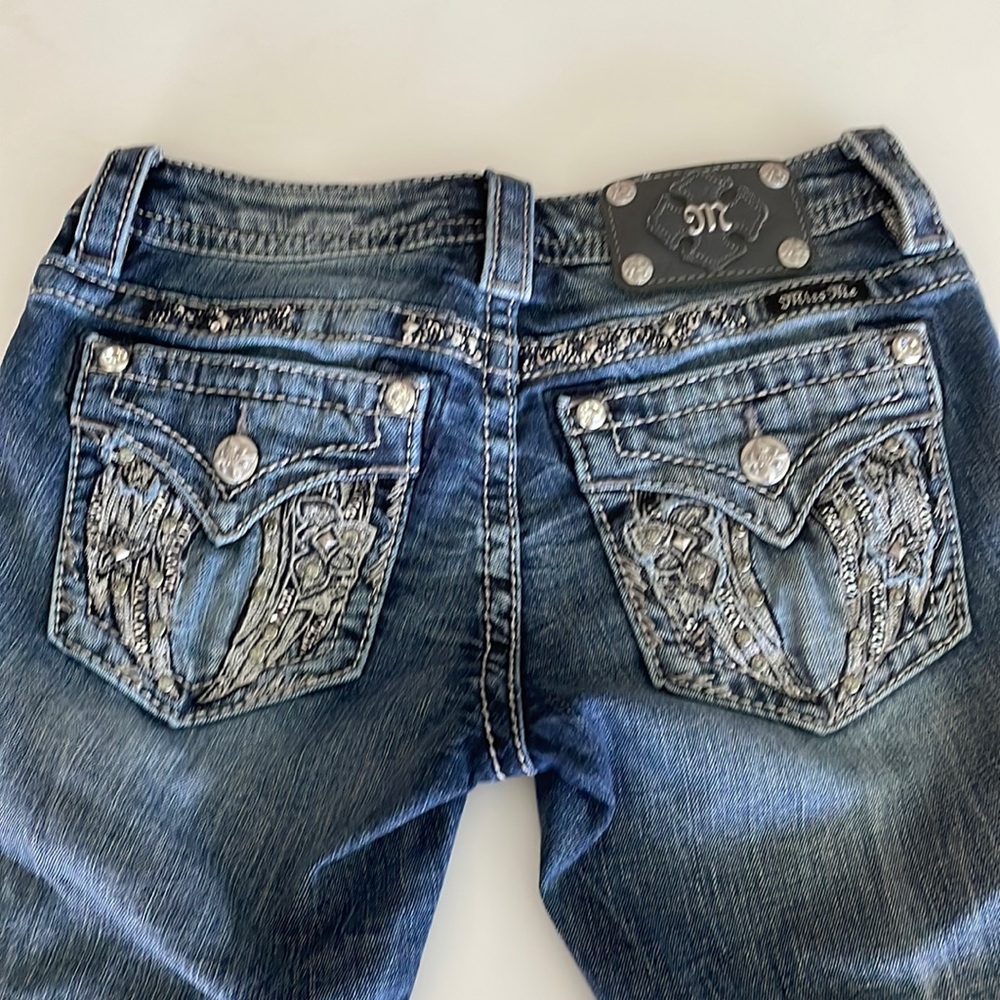 Miss Me signature capris